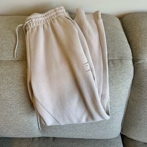 Men’s crème Gymshark joggers